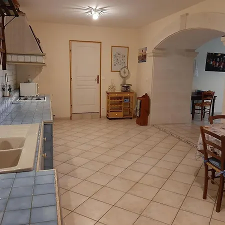 Familial Avec Jardin, Cheminee Et Equipements Bebe - Bellevigne, Charente Viville