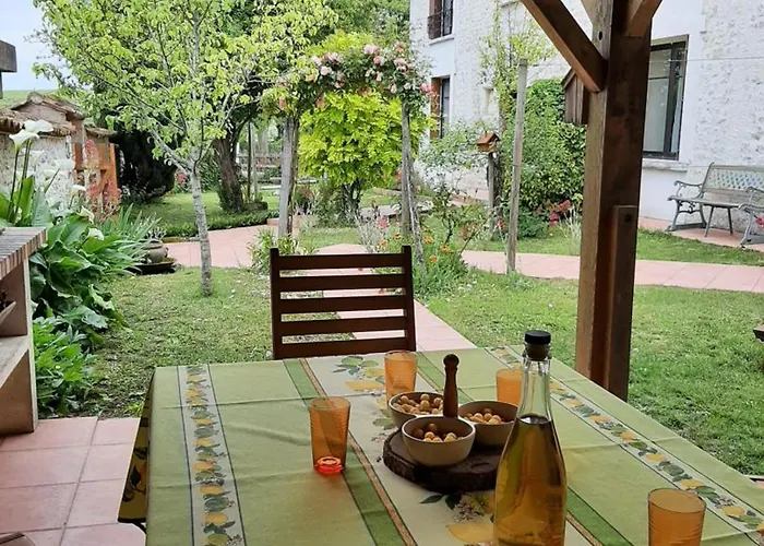 Feriehus Familial Avec Jardin, Cheminee Et Equipements Bebe - Bellevigne, Charente - Fr-1-653-149 Viville
